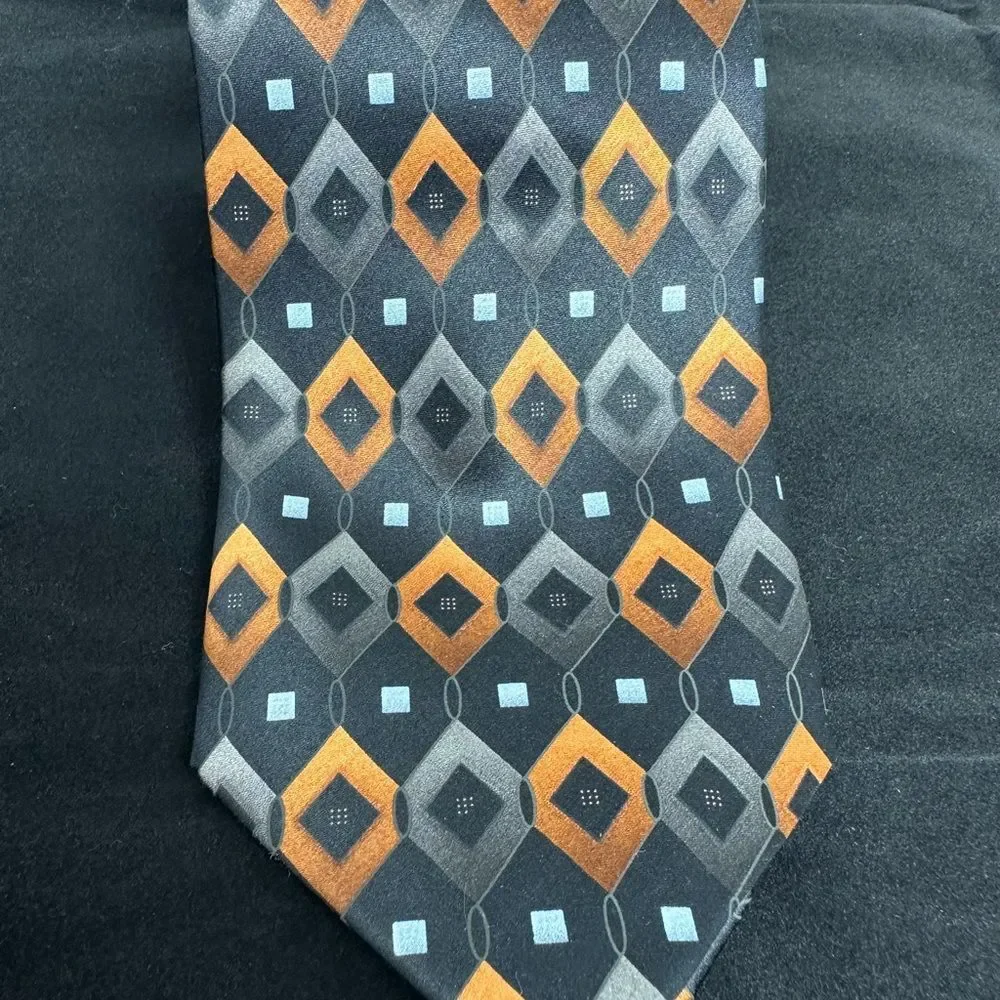 Haggar 100% Silk Black, Orange & Silver Diamonds Tie